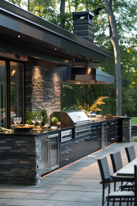 15 Gorgeous Outdoor Kitchen Ideas in Arizona You Need To See Florida Outdoor Kitchen, Cheap Outdoor Kitchen Ideas, Kitchen Ideas Wood, Wood Outdoor Kitchen, Kitchen Ideas On A Budget, Arizona Backyard, Beautiful Outdoor Living Spaces, Outdoor Fireplace Designs, Outdoor Kitchen Cabinets