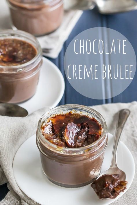 Chocolate Creme Brulee Recipe, Best Creme Brulee Recipe, Creme Brulee Pie, Vegan Creme Brulee, Spanish Hot Chocolate, Creme Brulee Recipe Easy, Caramel Creme Brulee, Creme Brulee Desserts, Chocolate Creme Brulee