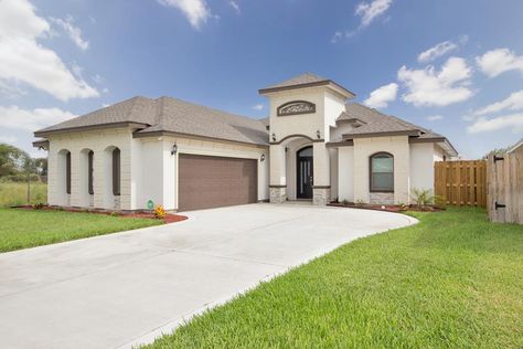 JUST LISTED!!! Beautiful Newly Built Home For Sale! Must See this Amazing Home! Call (956) 682-3131 to schedule a showing today!  MLS# 222061 -5315 San Diego, Edinburg  Borderplex Real Estate Group  Powered By eXp Realty  Office now located in McAllen! 2507 Buddy Owens McAllen, TX 78504 (956) 682-3131  "You make the choice. We make the difference." Exp Realty, Amazing Home, Home For Sale, Home Goods, San Diego, Mls, Real Estate, House Styles, For Sale