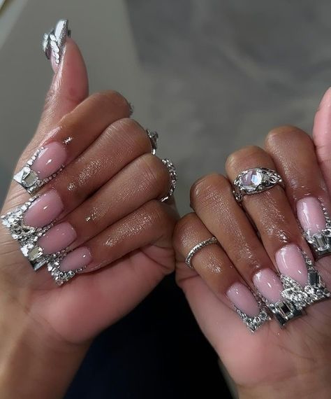 Silver Nails Birthday, Silver Acrylic Nail Designs Prom, Senior Prom Nails, French And Chrome Nails, Acrylic Diamond Nails, Silver Nail Inspo Acrylic, Prom Silver Nails, Sliver Nails Black Women, Silver Junk Nails