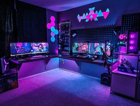 Miku Bedroom, Gaming Room Setup Bedrooms Small, Streamer Room, Cool Gaming Rooms, Aesthetic Bedrooms, Games Room Inspiration, Room Gaming, Gaming Equipment, Small Game Rooms