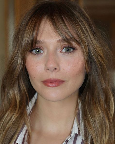 Elizabeth Olsen Elizebeth Olsen, Elizabeth Olsen Scarlet Witch, Beauty Inspo, Girl Celebrities, Lifestyle Products, Hair Envy, Long Bob, Elizabeth Olsen, Beauty Wellness