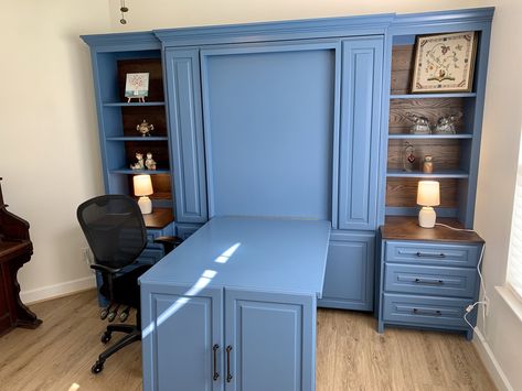 Diy Murphy Desk, Murphy Bed Office, Murphy Desk, Custom Built Cabinets, Simple Bed Designs, Murphy Bed Desk, Murphy Bed Diy, Murphy Bed Plans, Beach Place