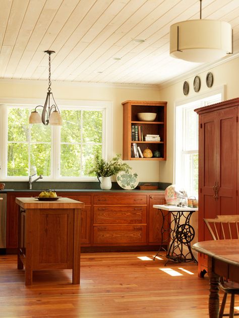 Farmhouse Wood Cabinets Kitchen, Vermont Decor, Cabin Cabinets, Farmhouse Kitchen Cabinet Decor, Kitchen Cabinets Shaker Style, Clean Kitchen Cabinets Wood, How To Clean Kitchen Cabinets, Douglas House, Kitchen Cabinets Wood