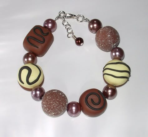 Chocogirl Outfits, Chocogirl Aesthetic, Choco Biscuit Aesthetic, Polymer Clay Chocolate Bar, Food Charm Bracelet, Choco Biscuit, Chocolate Jewelry, Neapolitan Ice Cream, Chocolate Girls