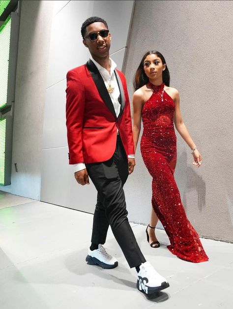 Red And White Prom Suit, Red Dress And Suit Couple, Red Suit Prom, Red Prom Suits For Guys, Red Prom Ideas, Red Prom Outfits For Couples, Black And Red Prom Couple, Red Prom Outfits, Red Prom Suits