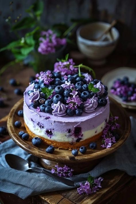 Purple Wedding Desserts, Decorate A Cake, Guilt Free Dessert, Beautiful Desserts, Blueberry Cake, Pretty Cakes, Creative Cakes, Free Desserts, Interesting Food Recipes