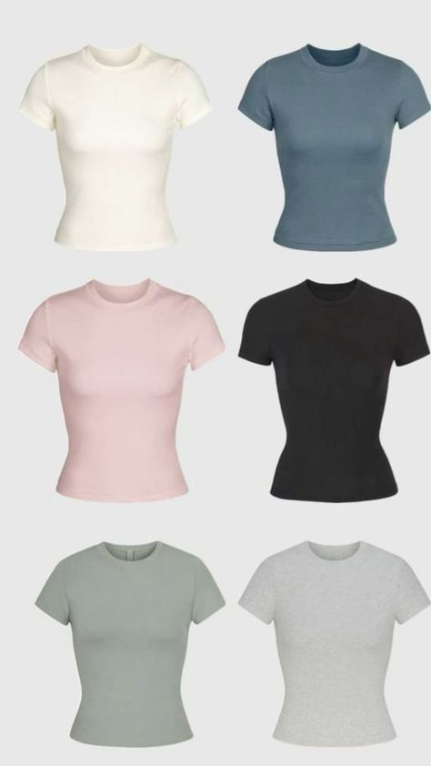 Tight T Shirts For Women, Slim Fit T Shirt Women, Slim Shirts Women, Basic Short Sleeve Tops, Basic Fitted Top, Basic Clothes To Have, Clothes Basics For Women, Cute Basic Shirts, Must Have Tops For Women