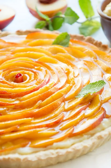 Peach Crostata, Mango Tart, Peach Tart, Peach Desserts, Coconut Custard, Custard Tart, Vanilla Custard, Pastry Cream, Peach Recipe