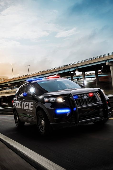 2020 Ford Explorer, Ford Police, Police Vehicles, Emergency Vehicles, Car And Driver, Performance Cars, Car Photography, Ford Explorer, Police Cars