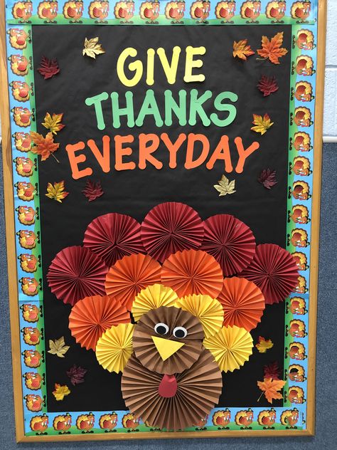 Thanksgiving Door Decorations Classroom, Cafeteria Bulletin Boards, Fall Classroom Door, November Bulletin Boards, Holiday Bulletin Boards, Thanksgiving Bulletin Boards, Art Bulletin Boards, Cute Bulletin Boards, Thanksgiving Crafts Preschool