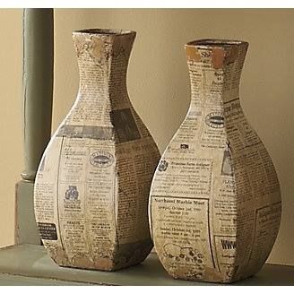 Paper Mache Projects, Paper Vase, Paper Mache Art, Paper Mache Crafts, Country Door, Vase Crafts, Newspaper Crafts, Cardboard Art, Diy Vase