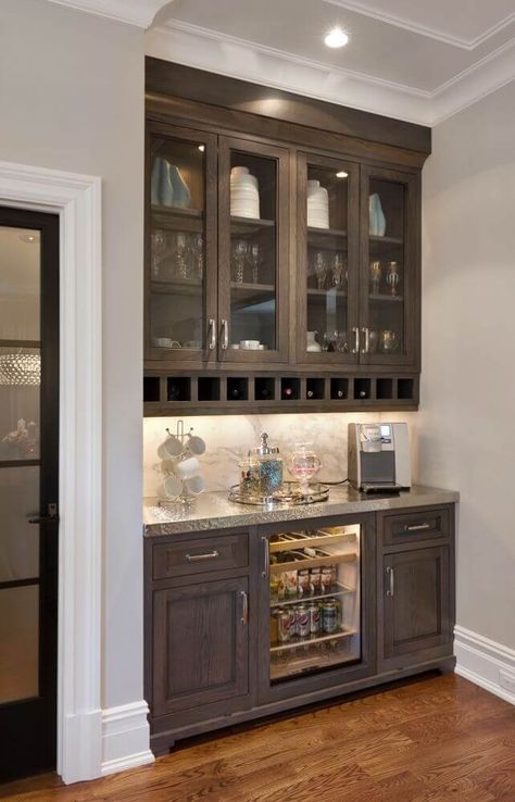 Breakfast Nook Sideboard, Kitchen Cabinets Styles Shaker, Classic Home Style Interior Design, Rental Renovation, Wine Nook, Bar In Kitchen, Coffee/wine Bar, Beverage Station, Renovation Kitchen