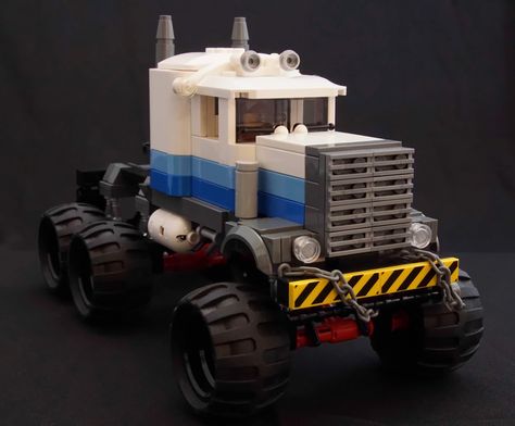 Monster Truck Lego Monster Truck, Duplo Creations, Lego Monster, Cool Lego Builds, Lego City Ideas, Lego Machines, Lego Truck, Saturn V, Lego Sculptures