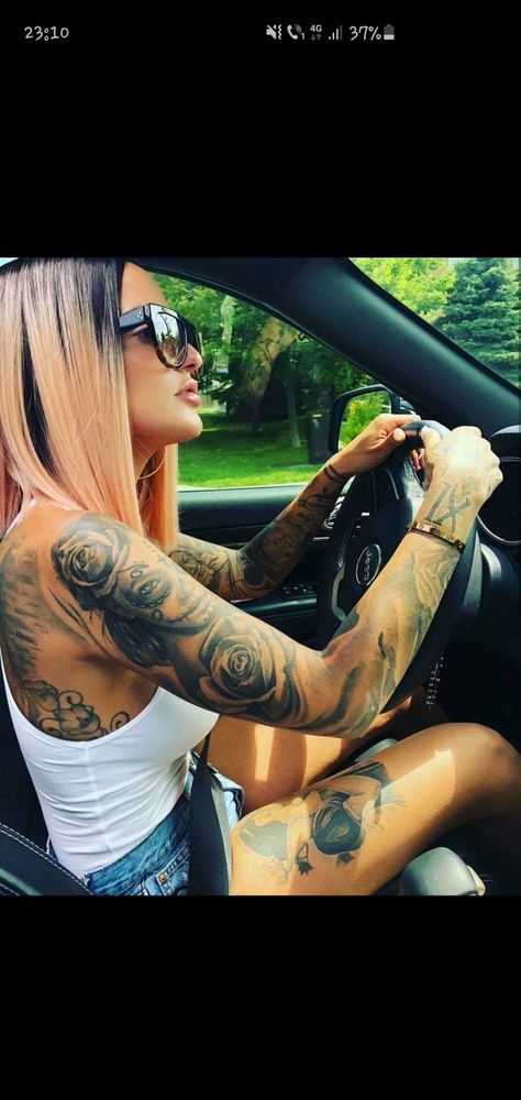 Tattoo Ideas Female Shading, Fully Tattooed, Babe Tattoo, Heavily Tattooed, Tattooed Woman, Tattoos Inspo, Girls With Sleeve Tattoos, Best Tattoo Ideas, Tattooed Women