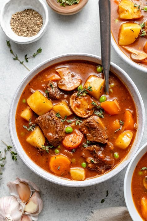 Beef Stew Recipe Stove Top, All Recipes Beef Stew, Low Calorie Beef Stew, Stew Recipes Stove Top, Healthy Beef Stew, Beef Stew Recipe Healthy, Beef Stew Stove, Whole30 Beef Recipes, Low Carb Beef Stew