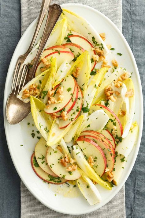 Endive Recipes, Belgian Endive, Endive Salad, Satisfying Salads, Paleo Salads, Roasted Walnuts, Dairy Free Eggs, Winter Salad, Gluten Free Grains