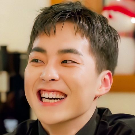 Xiumin Smile, Minseok Exo, Kim Minseok Exo, Gummy Smile, Xiumin Exo, Exo Ot12, Baekhyun Chanyeol, Kim Joon, Kim Min Seok