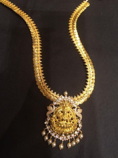 Kasulaperu With Detachable Pendant, Kasu Haram, Kasu Mala, Lakshmi Pendant, Gold Temple Jewellery, Gold Jewelry Simple Necklace, Gold Mangalsutra Designs, Beautiful Gold Necklaces, Gold Necklace Indian Bridal Jewelry