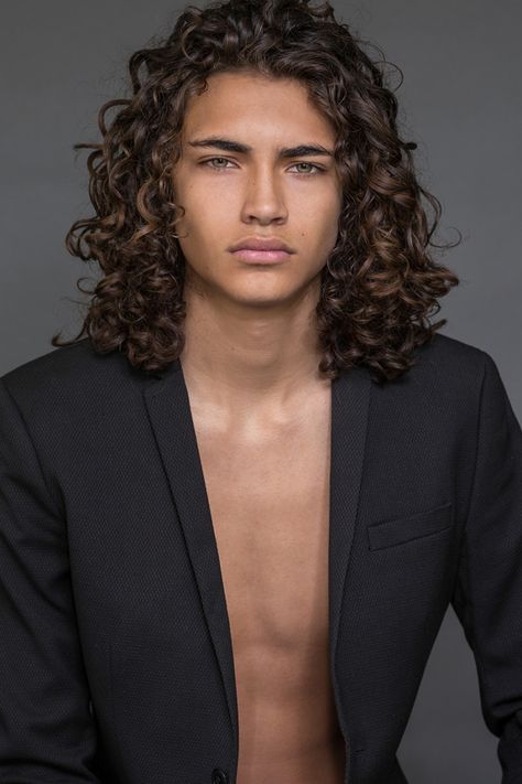 Mens Long Hair Haircut, Black Men Long Curly Hair, Male Long Curly Hair, Curly Long Hair Men, Curly Men, Long Haired Men, Long Curly Hair Men, Male Hairstyles, People References