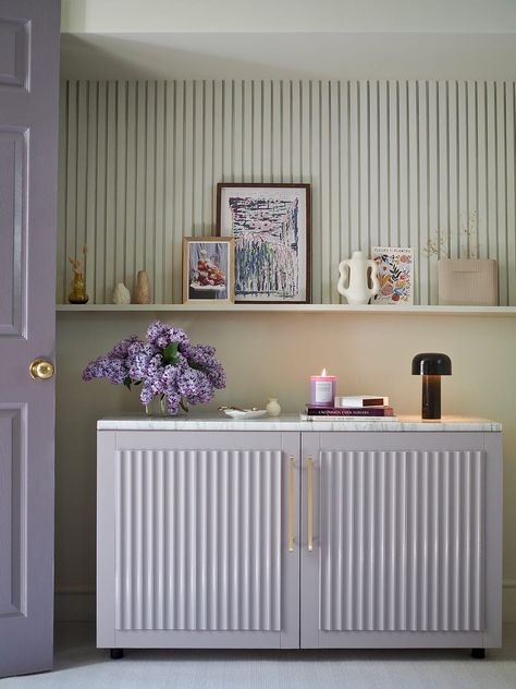 step by step DIY IKEA fluted cabinet hack Ikea Sideboard Hack, Sideboard Hack, Fluted Cabinet, Ikea Best, Ikea Bestå Hack, Besta Hack, Ikea Sideboard, Cabinet Hack, Painted Sideboard