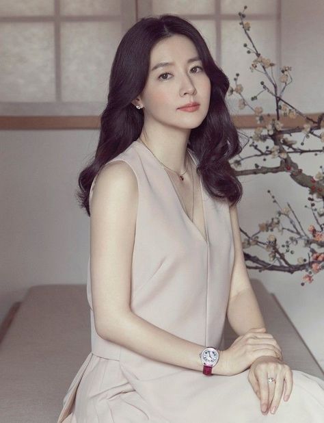 Lee Young Ae, Lee Bo Young, Look Magazine, Lee Young, Korean Actresses, Korean Celebrities, How To Pose, Korean Beauty, Ulzzang Girl