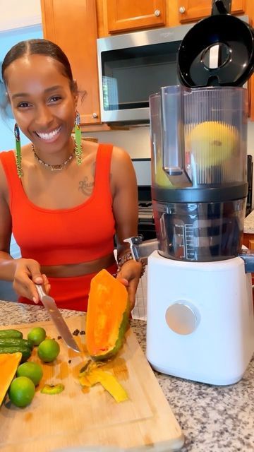 Papaya Juice Recipe Healthy, Papaya Juicing Recipes, Papaya Juice Recipe, Papaya Juice, Papaya Recipes, Pear Juice, Juicer Recipes, Vegetable Juice, Juicer