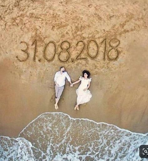 Pre Wedding Photoshoot Props, Wedding Fotos, Pre Wedding Photoshoot Outfit, Wedding Photoshoot Props, Pre Wedding Shoot Ideas, Pre Wedding Photoshoot Outdoor, Wedding Photoshoot Poses, Pre Wedding Poses, Wedding Picture Poses