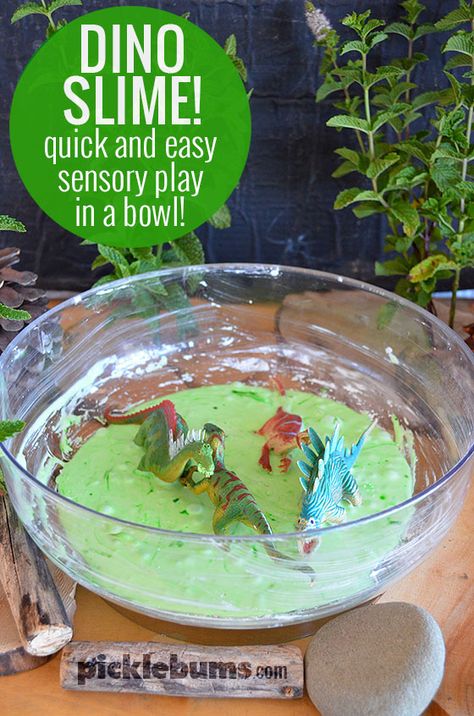 Dino Slime! Quick and easy sensory play in a mixing bowl! Eyfs Dinosaurs, Dino Slime, Dinosaur Slime, Dinosaur Inquiry, Dino Activities, Dinosaurs Activities, Dinosaurs Eyfs, Dino Crafts, Preschool Dinosaurs