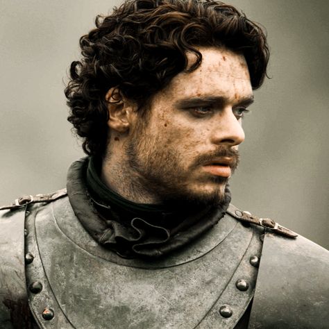 Game Of Thrones Robb Stark, Rob Stark, Men's Curly Hairstyles, Robb Stark, Got Characters, Points Of View, King In The North, Scottish Actors, Addicted Series