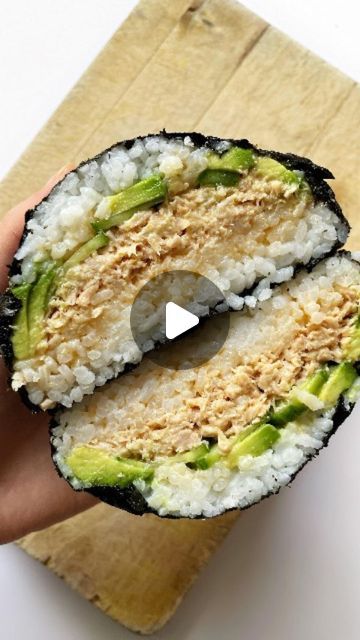 Clean Eating Guide | ONIGIRAZU or a Japanese Sushi Sandwich by @anythingbutramen makes for the best easy lunch 🍣🍚 Onigirazu is similar to Onigiri which are... | Instagram Stuffed Rice Balls, Can Tuna, Sushi Recipes Homemade, Tuna Mayo, Clean Eating Guide, Fresh Salmon, Sushi Sandwich, Cup Of Rice, Spicy Tuna