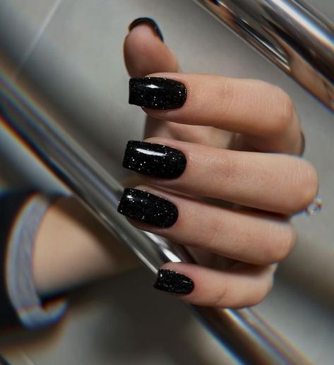 Ideas For Black Nails, All Black Nails, Sparkly Black Nails, Black Nails Ideas, Nails With Black, Nail Black, Kylie Nails, Acrylic Nails Stiletto, Multicolored Nails