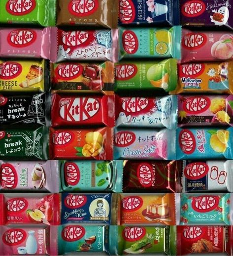 Snacks Japonais, Kit Kat Flavors, Japanese Kit Kat, Kitkat Cake, Gifts For Programmers, Rum Raisin, Jolly Rancher, Chocolate Bomb, Japanese Snacks