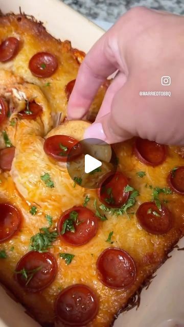 Tasty Tales Haven | Food Page on Instagram: "Dive into this smoky, cheesy goodness with this Cheesy Smoked Pizza Dip! Perfectly melty with all the flavors of a classic pizza—just add dippers! Breadsticks, chips, or veggies, let the dipping begin! 🧀🔥✨

You’ll need:

2 blocks cream cheese
1 tsp oregano
1/2 tsp garlic powder
1/2 tsp onion powder
1/2 tsp salt
1/2 tsp pepper
1 jar (16oz) marinara
1 bag (8oz) shredded mozzarella
24 slices @hormelfoods pepperoni

Method:
1. ��Combine the cream cheese & seasonings in a bowl, then spread the mixture into the bottom of a baking dish.
2. ���Add the marinara and spread until smooth.
3. ���Top with the mozzarella cheese & add whatever toppings your heart desires.
4. ���Smoke (or bake) at 300°F for 30-40 minutes until it’s golden brown and bubbly.
5. Smoked Pizza, Classic Pizza, Breadsticks, Shredded Mozzarella, Mozzarella Cheese, Party Food Appetizers, Party Food, Cream Cheese, Appetizer Recipes