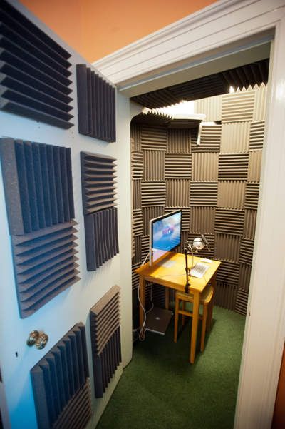 Vocal Booth, Recording Booth, Home Recording Studio Setup, Recording Studio Setup, Sound Room, Voice Overs, Audio Studio, Recording Studio Design, Recording Studio Home