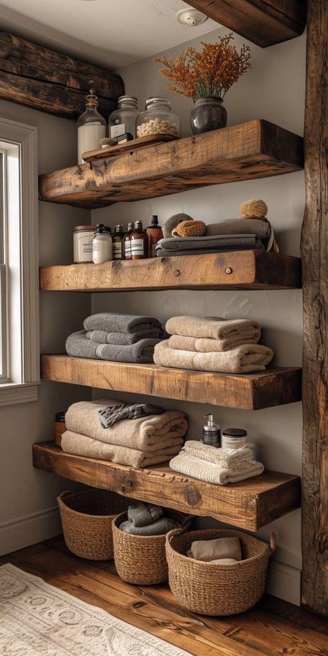 Hobbit Bathroom, Western Bathroom Ideas, تصميم دورة مياه, Rustic Bathroom Ideas, Rustic Home Decor Ideas, Creative Wall Decor, Rustic Home Design, Small Bathroom Storage, Bathroom Inspiration Decor