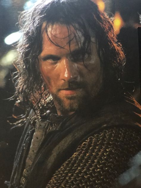 Lord Of The Rings Aragorn And Arwen, Aragorn Side Profile, Aragorn Lotr, Lord Of The Rings Iconic Scenes, Lord Of The Rings Movie Stills, Aragorn Masculinity, Frodo Baggins, Viggo Mortensen, The Two Towers