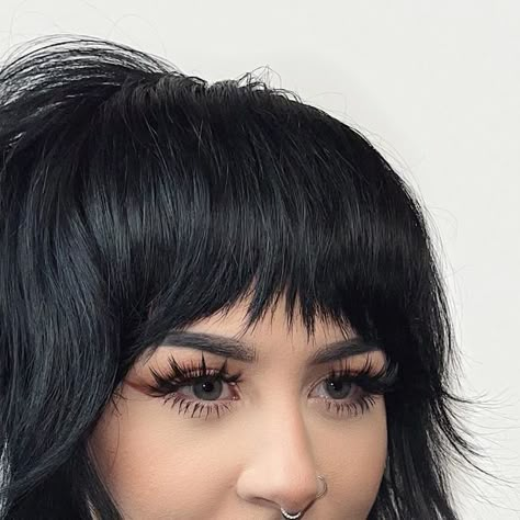 Shag Micro Bangs, Shag With Short Bangs, How To Style A Shag, Heavy Fringe Bangs, Long Rocker Hair, Long Hair With Short Bangs, Micro Bangs With Long Hair, Short Alternative Haircuts, Goth Bangs