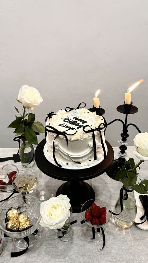 Rip 20s Birthday Centerpieces, Dark Bday Aesthetic, 19th Birthday Ideas Theme, Rip Thirty Birthday Ideas, Sweet 16 Black And White Theme, Witchy 30th Birthday, Rip Twenties Birthday Decorations, Rip To My Teens Birthday, 30th Birthday Dessert Table