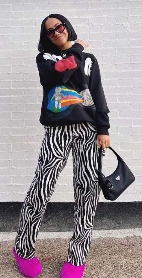 Zebra Print Pants Outfit, Zebra Pants Outfit, Zebra Print Outfits, Print Pants Outfit, Striped Pants Outfit, Zebra Print Clothes, Zebra Print Pants, Stripe Pants Outfit, Zebra Pants