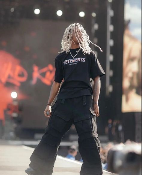 Playboi Carti Outfits, Sick Clothes, Swag Pics, Destroy Lonely, Dreadlock Hairstyles For Men, Guy Fits, Street Fashion Men Streetwear, Mens Outfit Inspiration, Y2k Outfits