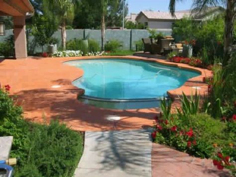 Terracotta border Pool Deck Colors, Deck Paint Colors, Outdoor Living Deck, Pool Deck Plans, Building A Swimming Pool, Swimming Pool Decks, Colorful Patio, Deck Colors, Pool Colors