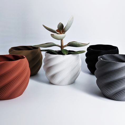 Looking for a simple and stylish plant pot design? Look no further than the 3D printed plant pot "Deluvian"! Its unique, minimalist and elegant aesthetic, allows it to be durable and blend seamlessly into any interior homedecore style, from modern to traditional. Whether you're looking to add a touch of greenery to your living room, kitchen, or workspace, this plant pot is sure to make a statement. Buy your 3D printed plant pot "Deluvian" today! Esty Shop : https://guglys3dcreations.etsy.co... R Love, Interior Home Decoration, Plant Pot Design, Pot Design, Plant Decor Indoor, 3dprinting Design, Decoration Vintage, Elegant Aesthetic, Modern Planters