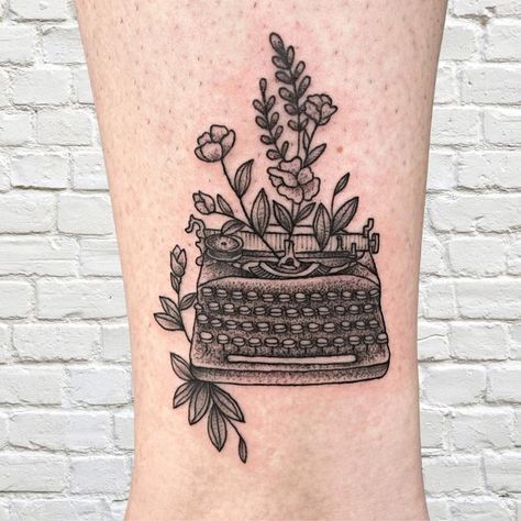 Literature Tattoos, Typewriter Tattoo, Cottagecore Tattoo, Vintage Tattoo Sleeve, Writer Tattoo, Literature Design, Book Inspired Tattoos, Just My Type, Pin Up Tattoos