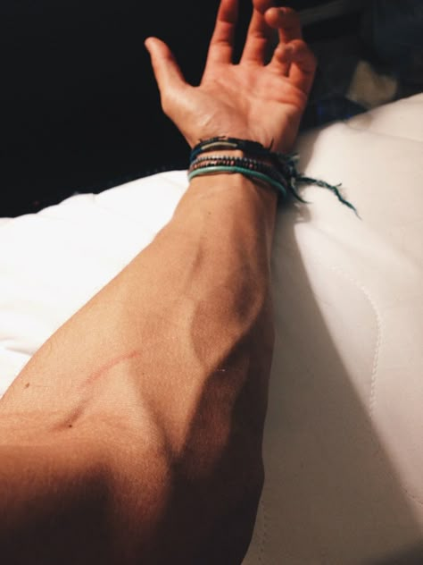 Foirm Fireann || Arm Day Arm Veins, Veiny Arms, Hand Veins, Veiny Hands, Hand Gripper, Hot Hands, Bad Boy Aesthetic, Hand Pictures, Male Hands