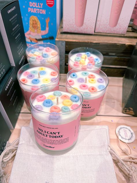 Diy Candles Aesthetic, Fun Candles Aesthetic, Candle Small Business Ideas, Candles Preppy, Unique Candles Diy, Preppy Candle, Preppy Candles, Cute Candles Aesthetic, Vela Aesthetic