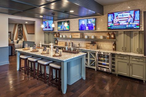 Basement wet bar with bar stools and multiple tvs Wet Bar Basement, Finished Basement Designs, Custom Home Bars, Basement Bar Design, Basement Remodel Diy, Bedroom Basement, Basement Living, Basement Bar Designs, Finished Basement Ideas