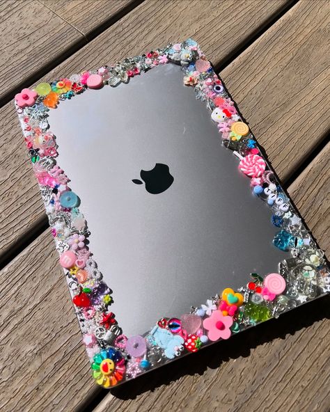 Mac book junk case💕💞💓💘💝 #junkcases #junkcasesforsale Mac Book Aesthetic Case, Macbook Junk Case, Junk Laptop Case, Junk Macbook Case, Dark Wallpapers Aesthetic Iphone, Wallpapers Aesthetic Iphone, Bling Phone Cases Diy, Diy Cases, Junk Case