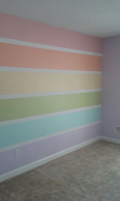 Playroom Decorating Ideas Walls, Wall Painting Ideas Rainbow, Unicorn Room Paint Ideas, Rainbow Wall Paint Girl Rooms, Rainbow Bedroom Wall Paint, Rainbow Bedroom Paint Ideas, Rainbow Color Wall, Rainbow Painting Ideas Wall, Rainbow Playroom Wall