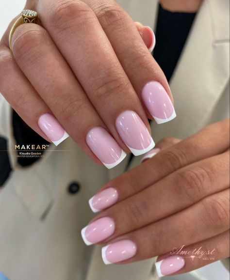 Pink Tip Nails, Pink French Nails, Pink Nail Colors, Unghie Sfumate, French Manicure Nails, French Acrylic Nails, Cute Gel Nails, Nails Only, Short Acrylic Nails Designs